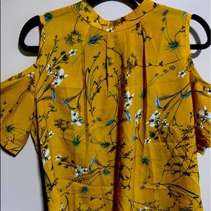 Marigold blouse, size XL, open shoulders